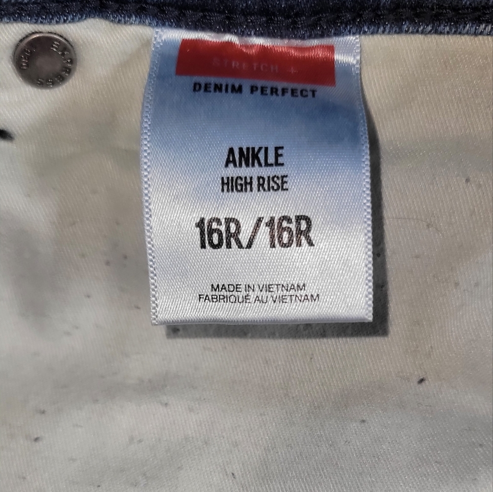 Express Jeans High Rise Ankle Women’s Size 16R - Picture 3 of 3